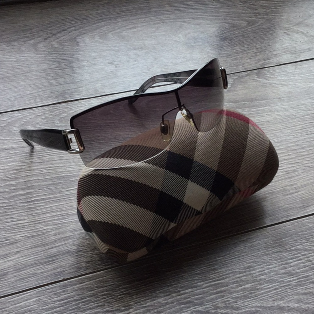 Burberry Via Valcozzena 10 sunglasses